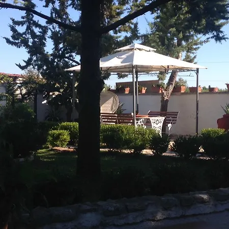 Le Mansarde Bed & Breakfast *